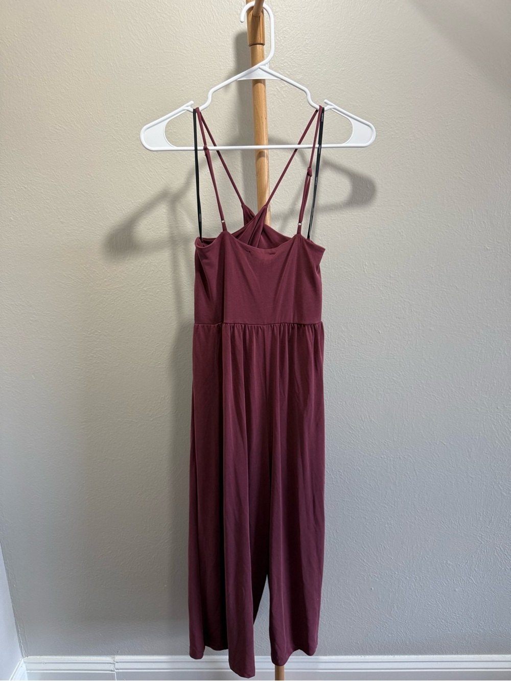 Forever 21 Burgundy Cross Back Wide Leg Jumpsuit Size M